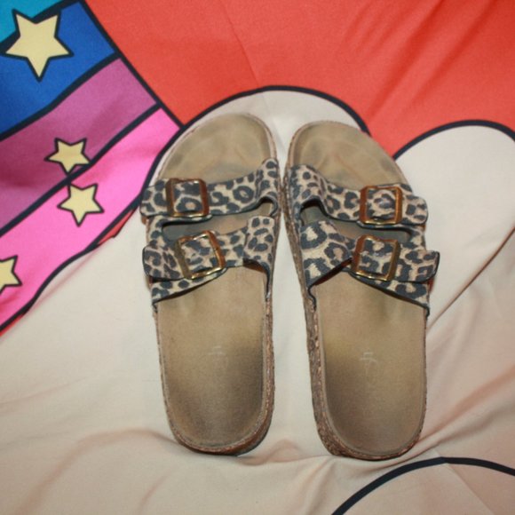 Leopard Double Buckle Slide Sandals 🌵8 - Picture 6 of 7